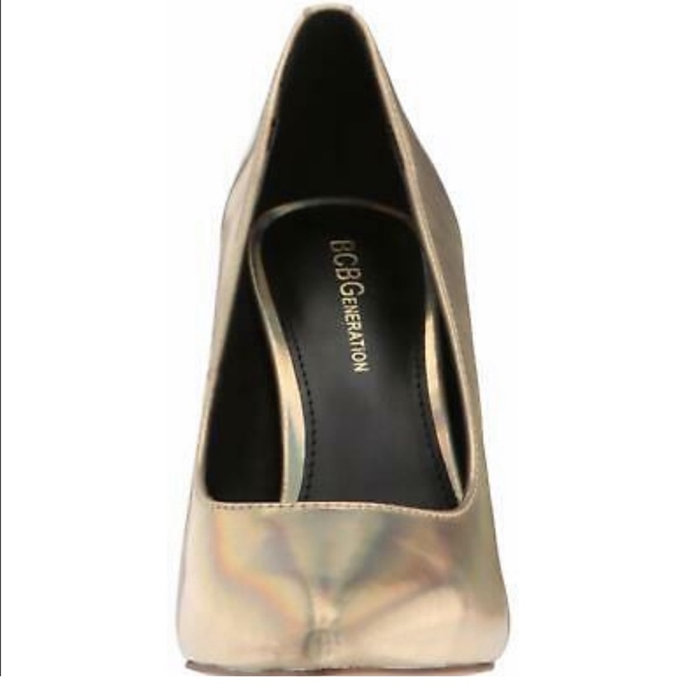 Gold Metallic Pump 7B